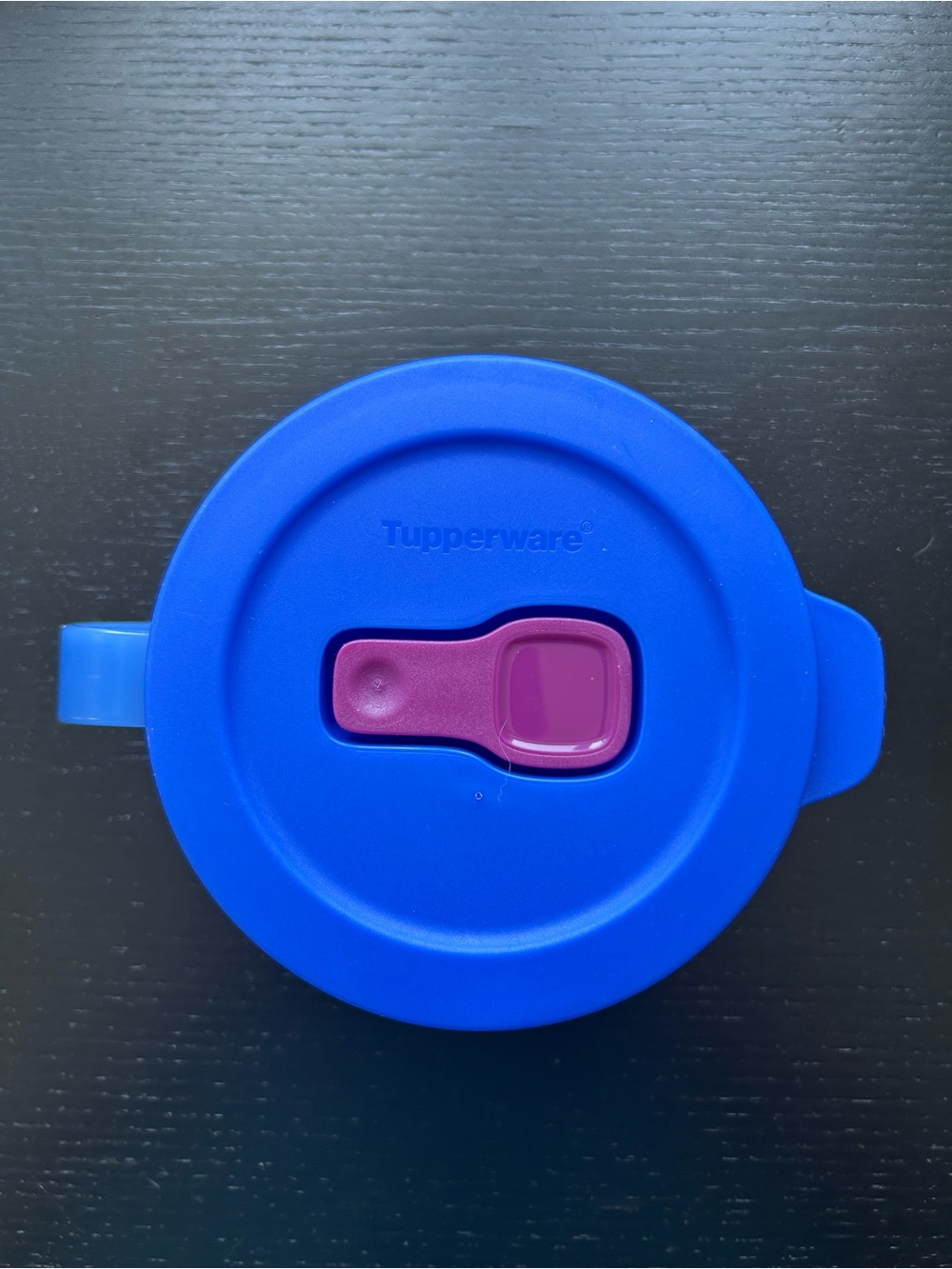 5/$25 Tupperware Crystalwave Blue Mug with Magenta Vent